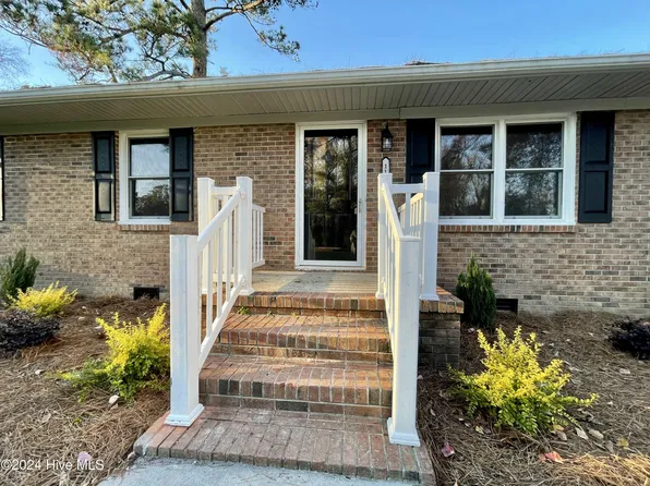 114 Gibbs Road, New Bern, NC 28560