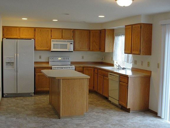 3rd image of 12067 46th Ave S