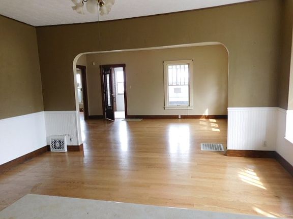 2nd image of 1120 Jefferson Ave