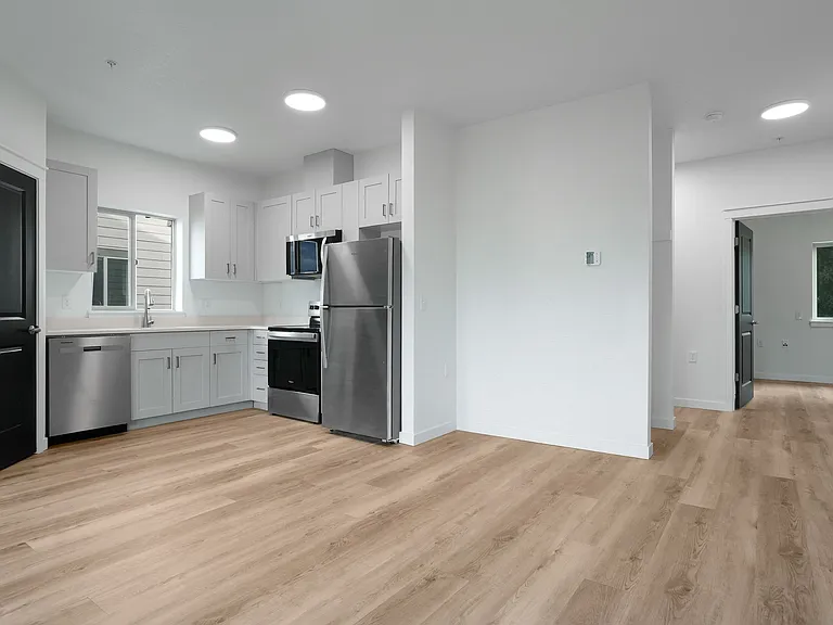 Riddell Rd Apartments — Photo 14