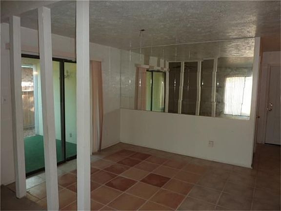 5th image of 8711 Lakeside Forest Dr