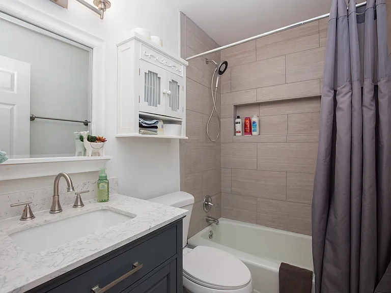 812 Riviera Dr #810 — Photo 13