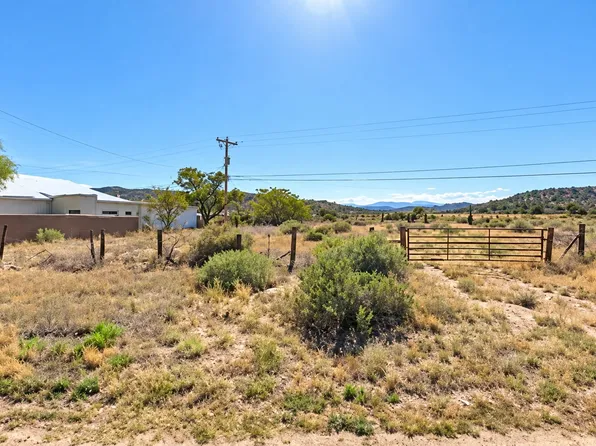 1038 County Road 41, Velarde, NM 87582