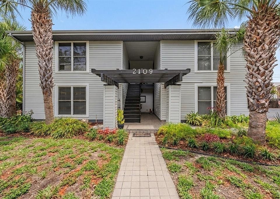 1st image of 2109 W DE LEON STREET