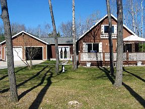 2nd image of 17830 Pineview Dr