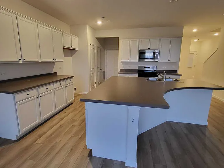 2227 Horseshoe Cir #2227 — Photo 11