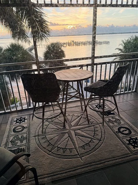 3 bed, 2.5 bath, 1759 sqft, $4,200 — Photo 4