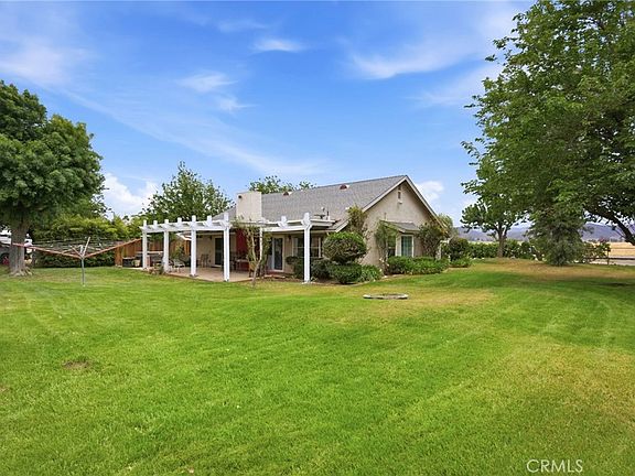4th image of 34240 Stowe Rd