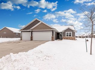 4760 Thistle Ln, Appleton, WI 54913