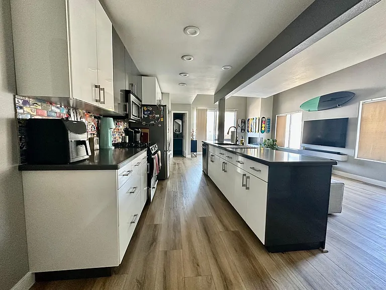 1264 Grand Ave — Photo 8