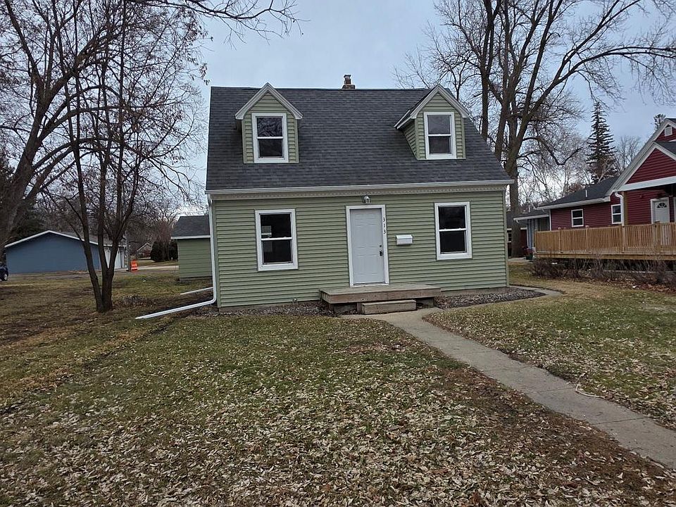 1st image of 313 11th St S
