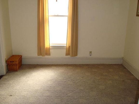Unit 3 Dining area