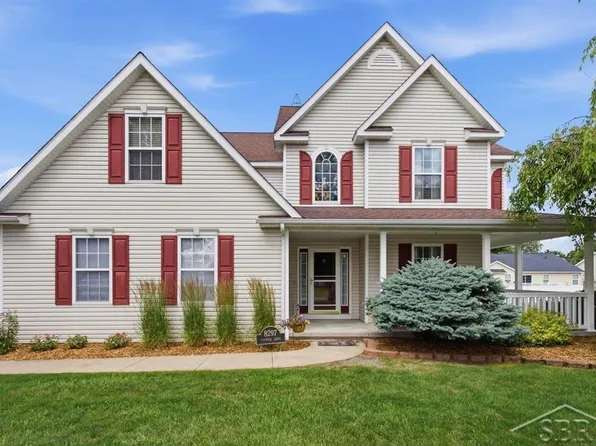 8297 Waxwing Dr, Freeland, MI 48623