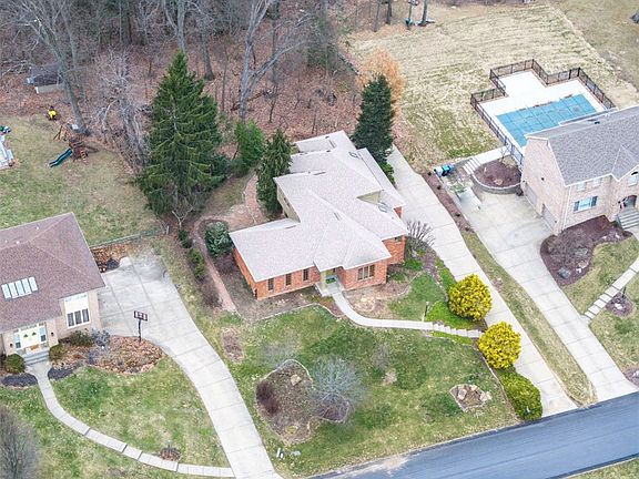 3rd image of 114 Brandywine Dr