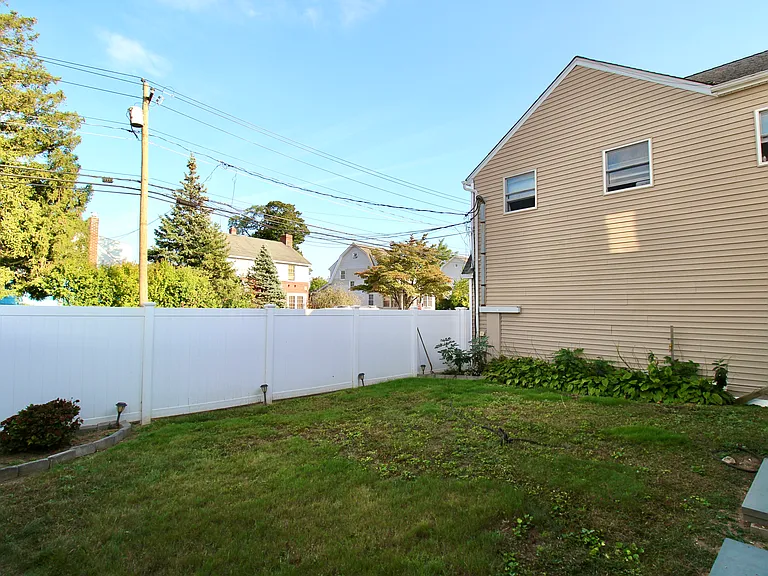 2624 Herkimer St #2 — Photo 6