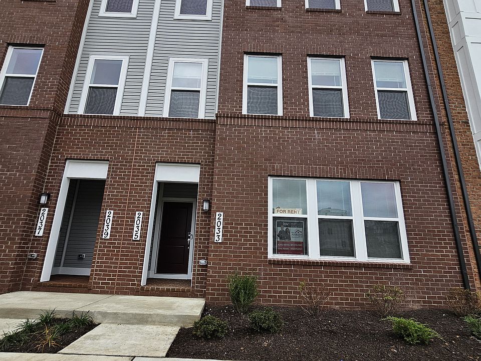 Beautiful New Condo