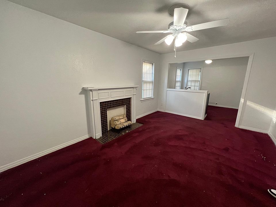 1st image of 2221 Hardin Dr #A