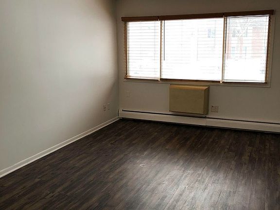 4th image of 2640 2nd Ave S APT 23