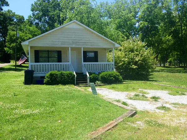 146A College St SE, Jacksonville, AL 36265