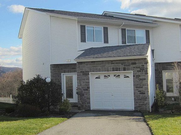 2nd image of 266 Tamerisk Ln