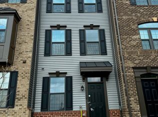 2626 Jetstream Rd, Herndon, VA 20171