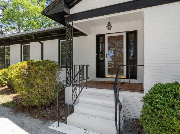 2309 Stewart St, Fuquay Varina, NC 27526