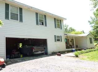 657 Clement Rd, Rocky Face, GA 30740