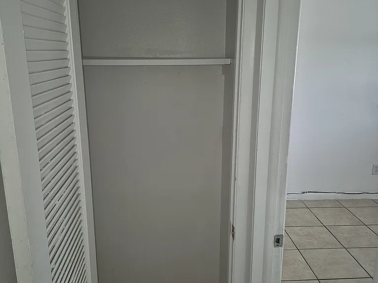 3661 SW 60th Ave — Photo 15