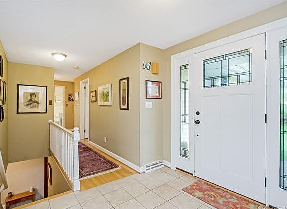 5th image of 10 Mount Vernon Dr