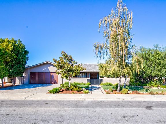 2nd image of 1085 Eden Bower Ln