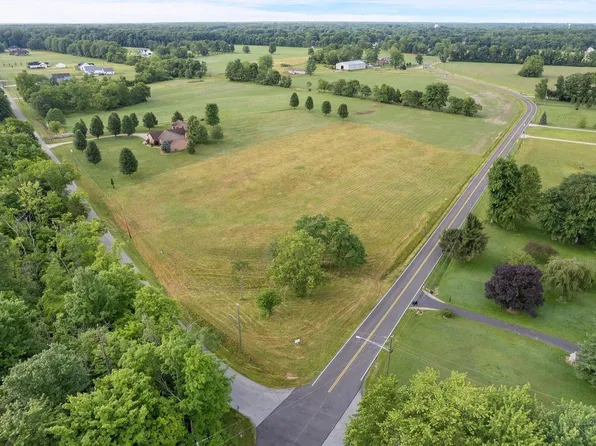 3215 Macedonia Rd, Bethel, OH 45106