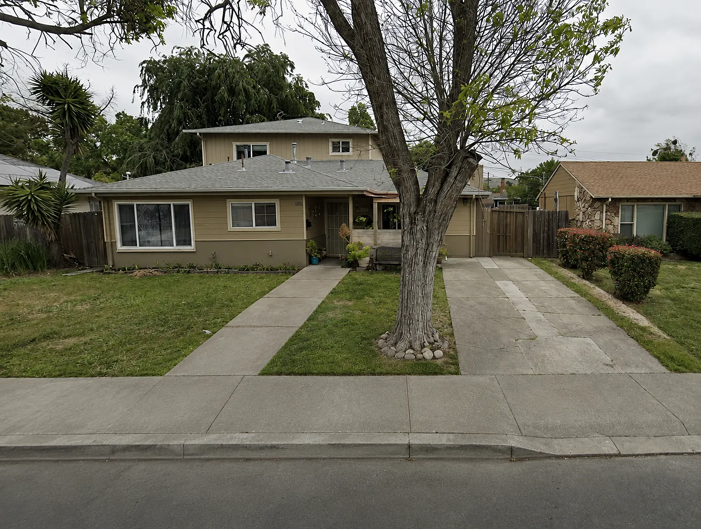 5 bed, 2178 sqft, $3,350 — Photo 1