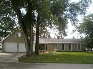7565 W Snyder Rd, Warsaw, IN 46580