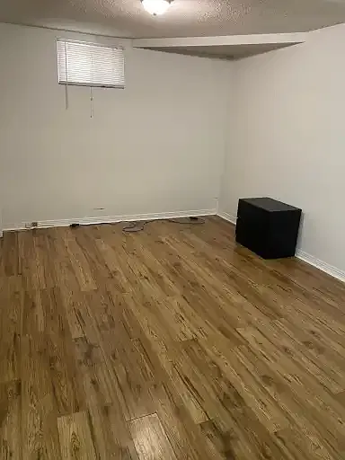 2 bed, 1.0 bath, 1000 sqft, $1,900 — Photo 3