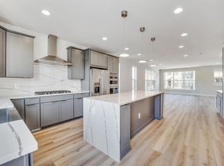 5500 Valmarana Way, Alexandria, VA 22312