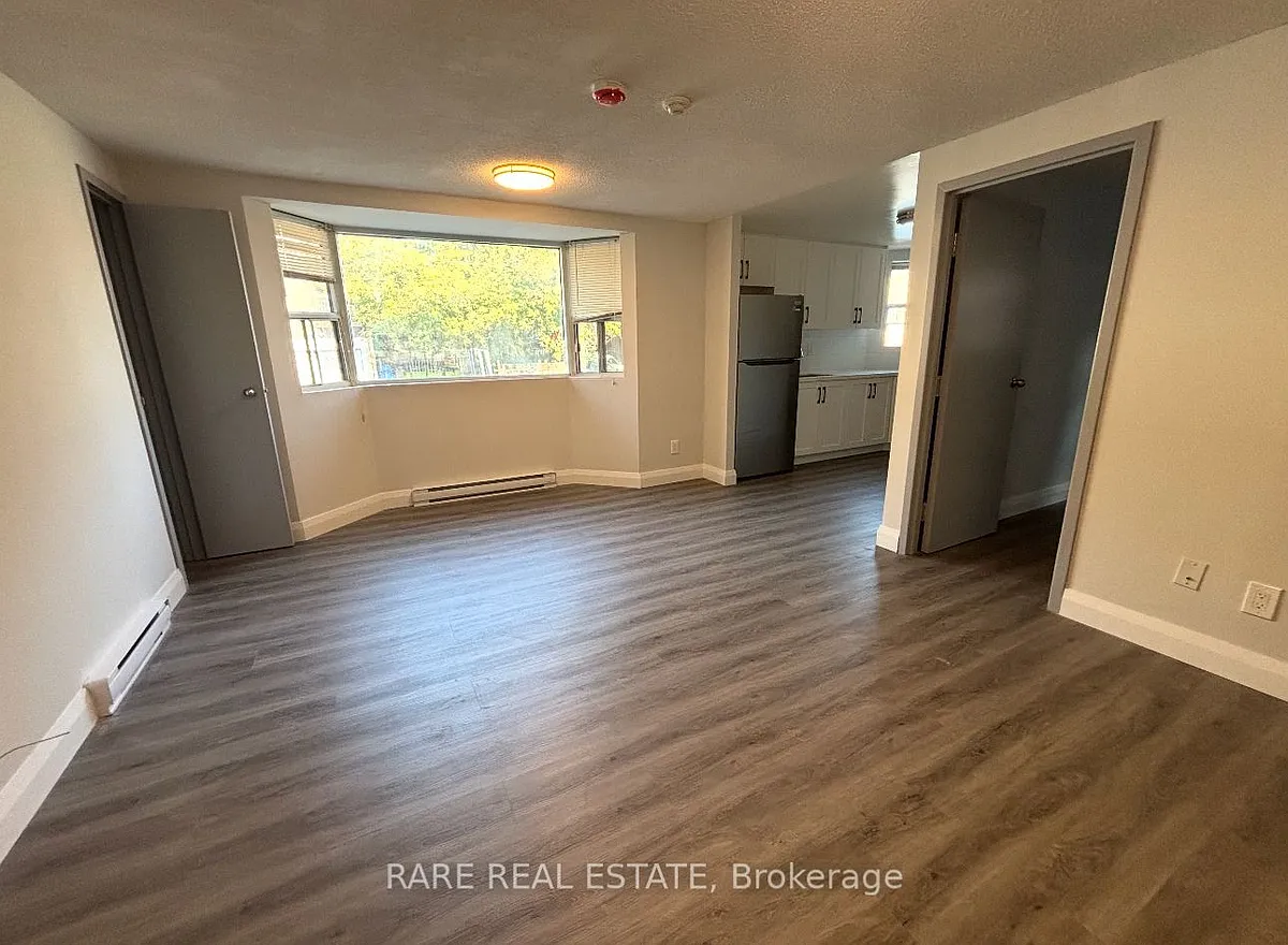 Building Photo - 99 Bellevue Ave #4