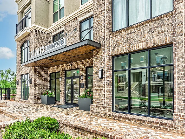 The Heights at Ridgewalk Townhomes & Apartments — Photo 15