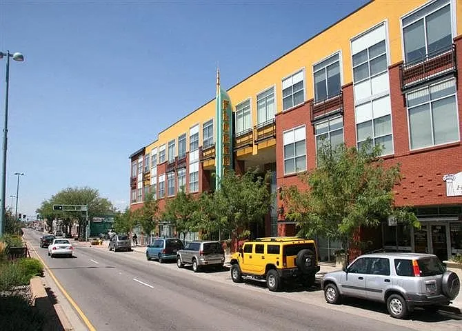Florence Square | Aurora Apartments