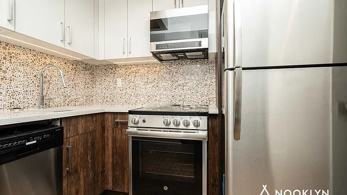 Rented by Nooklyn NYC LLC | media 18