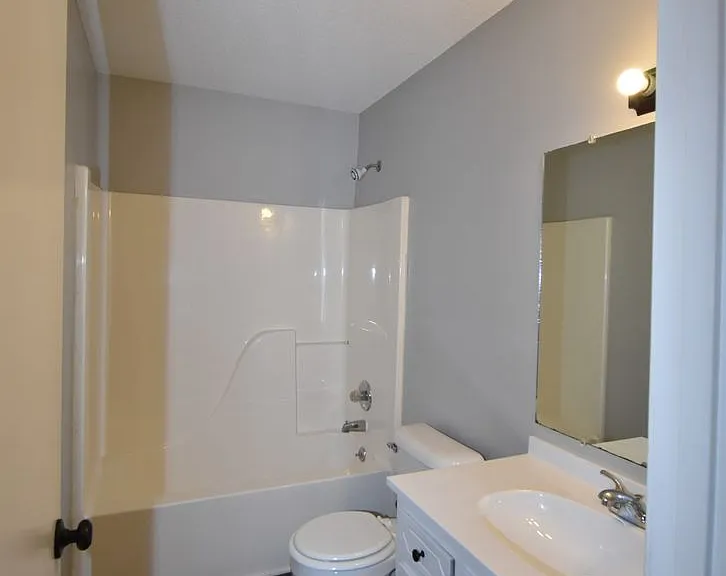 Tower Dr - 3264 — Photo 12