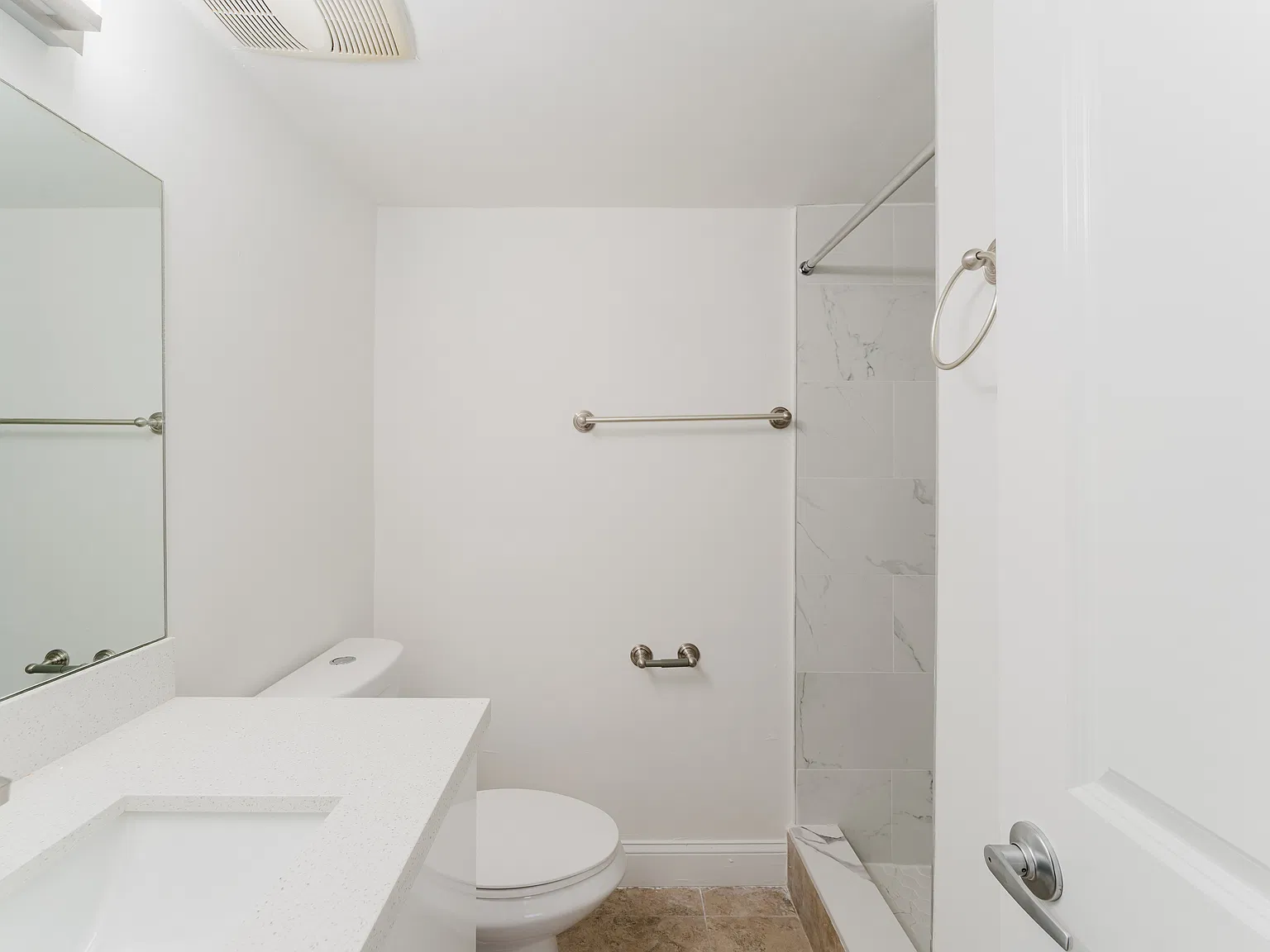 601 SW 2nd Ave — Photo 2