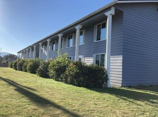 2002 E Division St #C, Mount Vernon, WA 98274
