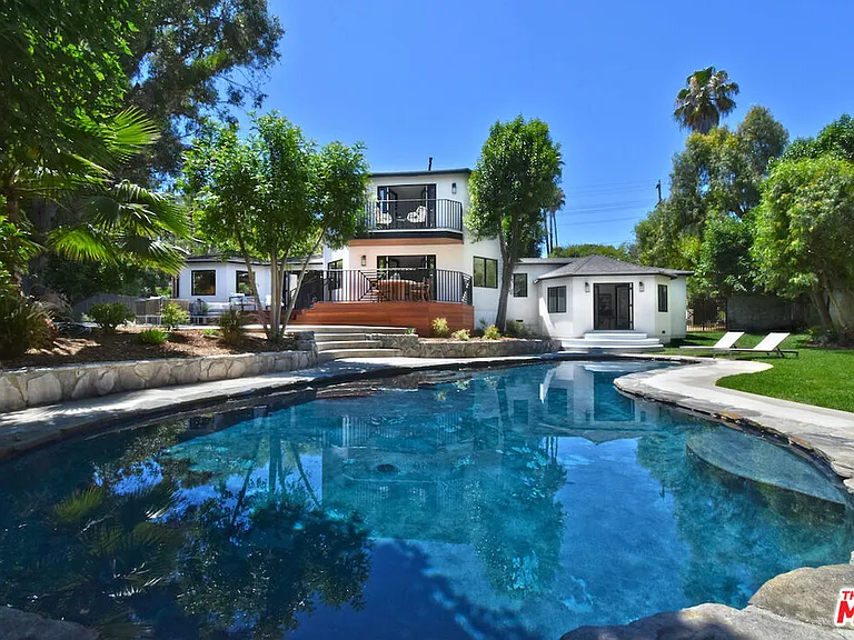 19061 Wells Dr — Photo 49