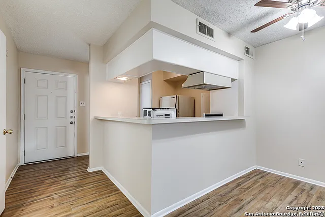 1045 Shook Ave #148-I — Photo 6