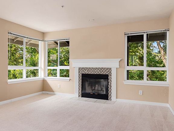5th image of 3901 243rd Pl SE Unit O302