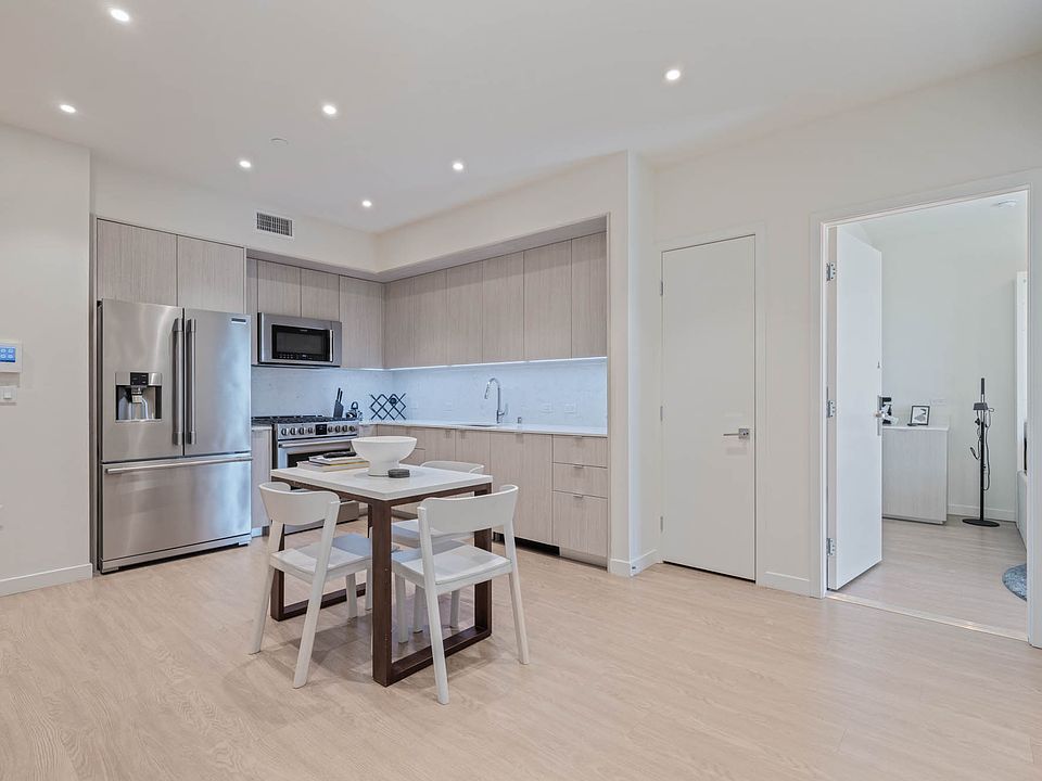 1st image of 5843 W 88th St #410C