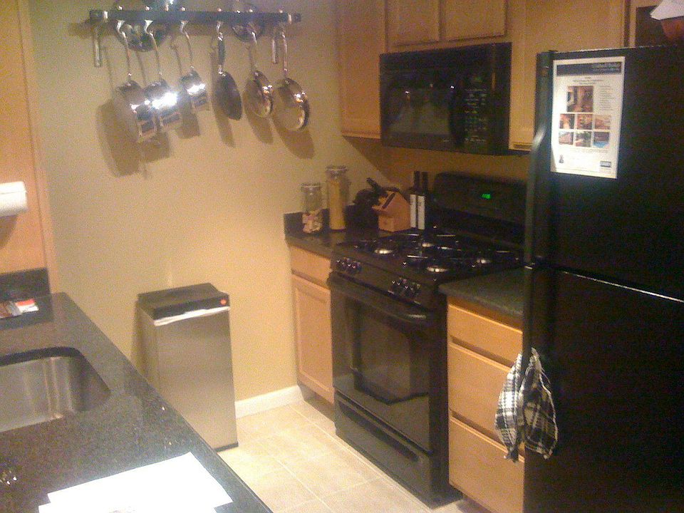 2nd image of 355 I St SW APT 307