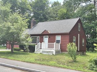 25 Rivermeadow Dr, Chelmsford, MA 01824