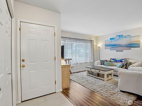 4th image of 3723 NE 6th Street