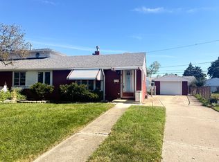 8803 S Kolin Ave, Hometown, IL 60456